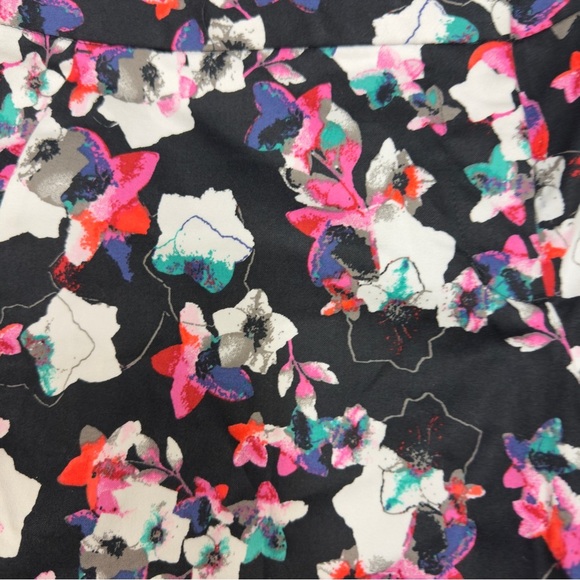 Express Black High Waist Shorts with Tailored Fit - Picture 3 of 6